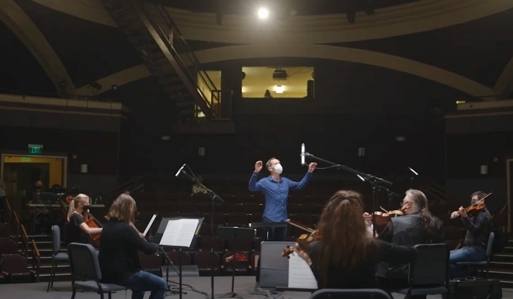 South Bend Symphony Orchestra Brings the Audience Onstage with FLUX:: Immersive